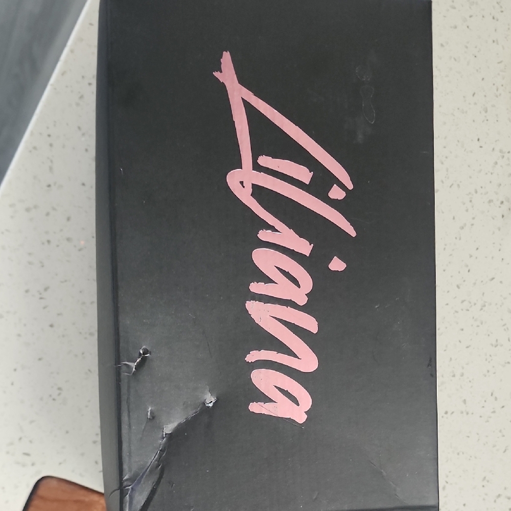 Liliana Black Box with Pink Logo